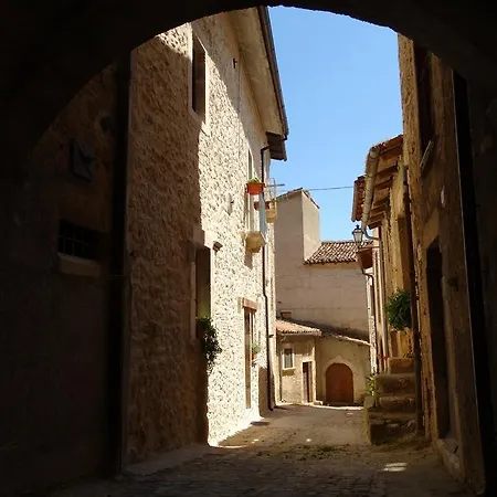 Bed & Breakfast Goriano Valli 3*