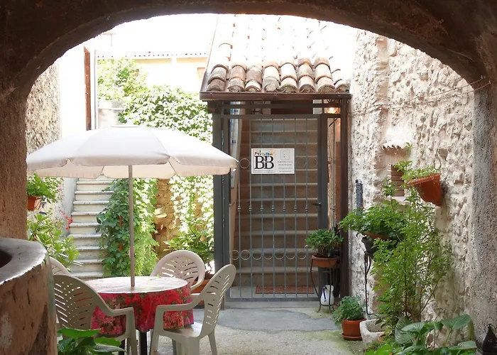 Nocleg ze śniadaniem Goriano Valli 3*