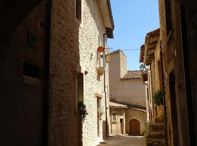 Nocleg ze śniadaniem Goriano Valli 3*